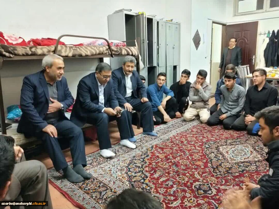 دانشجو معلمان فرزندان دانشگاه فرهنگیان هستند. 9