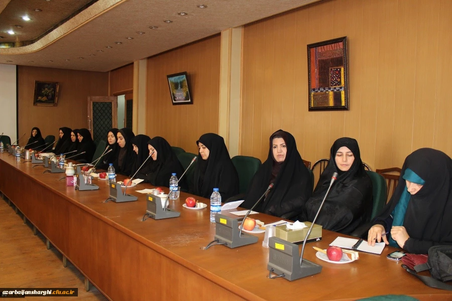 دومین جلسه شورای اداری سال تحصیلی 99-98 پردیس فاطمه الزهرا(س) تبریز برگزار شد. 3