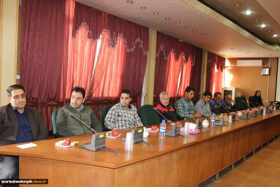 دومین جلسه شورای اداری سال تحصیلی 99-98 پردیس فاطمه الزهرا(س) تبریز برگزار شد. 4