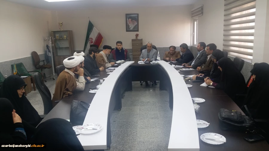 جلسه هم اندیشی مبلغان دینی- فرهنگی و ائمه جماعات پردیس های دانشگاه فرهنگیان استان 2