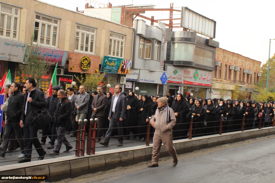 حضور دانشگاه فرهنگیان استان آذربایجان شرقی در تجمع مردمی حمایت از امنیت و اقتدار کشور . 9