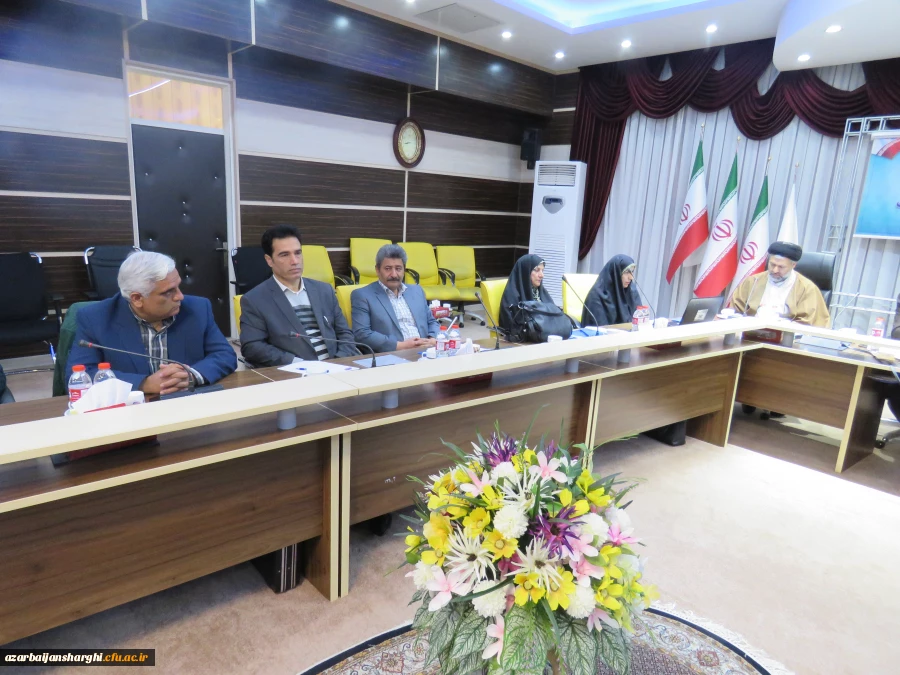 : شاه بیت شاهنامه تربیت معلم کارورزی است.  6