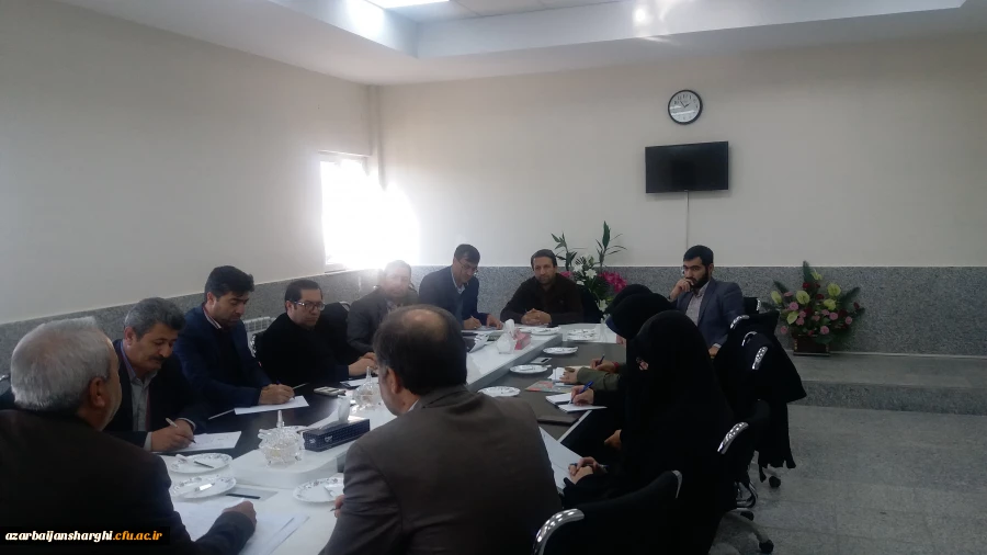 جلسه شورای فرهنگی دانشگاه روز چهارشنبه مورخه 98/08/29 در محل مدیریت امور پردیس های استان برگزار شد. 5