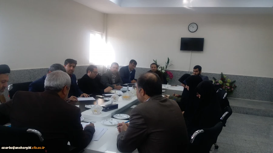 جلسه شورای فرهنگی دانشگاه روز چهارشنبه مورخه 98/08/29 در محل مدیریت امور پردیس های استان برگزار شد. 7