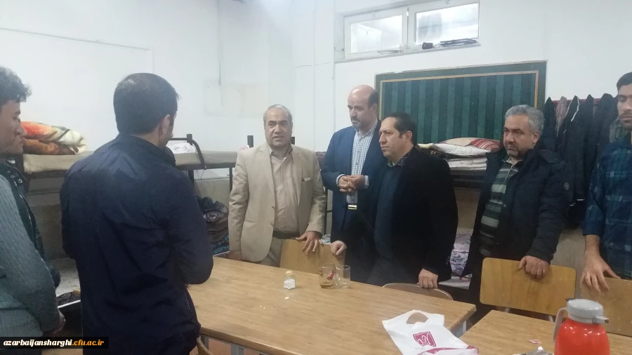 دیدار صمیمی دکتر اسداله خدیوی مدیر امور پردیس های استان با دانشجویان خوابگاهی پردیس علامه امینی 6