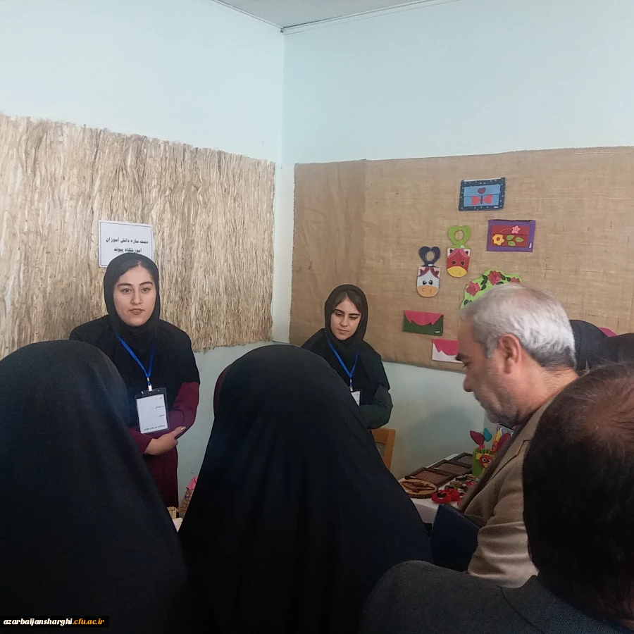 بزرگداشت روز جهانی معلولین به همت دانشجو معلمان استثنائی با همکاری اداره کل آموزش و پرورش استثنایی استان و پردیس فاطمه الزهرا(س) 8