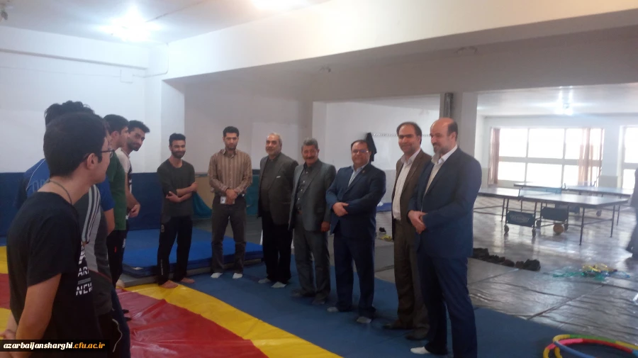 بهینه سازی کتابخانه پردیس علامه امینی با حضور دکتر اسداله خدیوی و مسئولین مدیریت امور پردیس های استان و پردیس علمه امینی 4