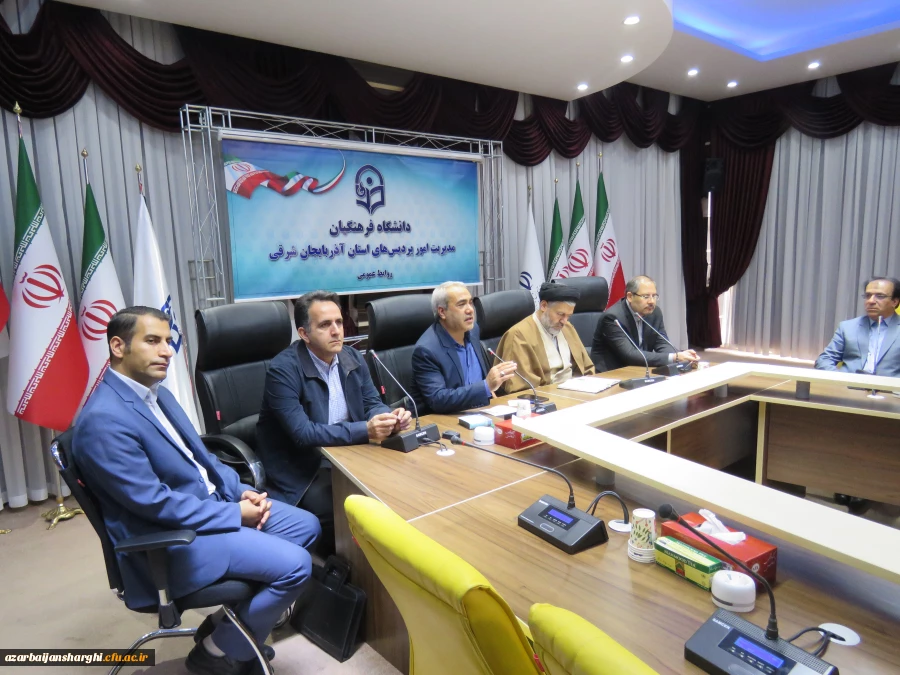 گزارش تصویری کارگاه پیشنهاده نویسی که در تاریخ 98/09/13 با مدیریت امور پردیس های استان آذربایجان شرقی برگزار شد. 4