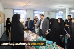 افتتاحیه نمایشگاه ها و مراسم بزرگداشت هفته پژوهش در محل پردیس  فاطمه الزهرا (س) برگزار شد. 8