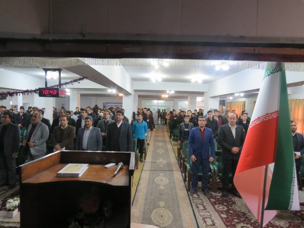 مراسم بزرگداشت هفته پژوهش در محل پردیس علامه امینی برگزار شد. 2