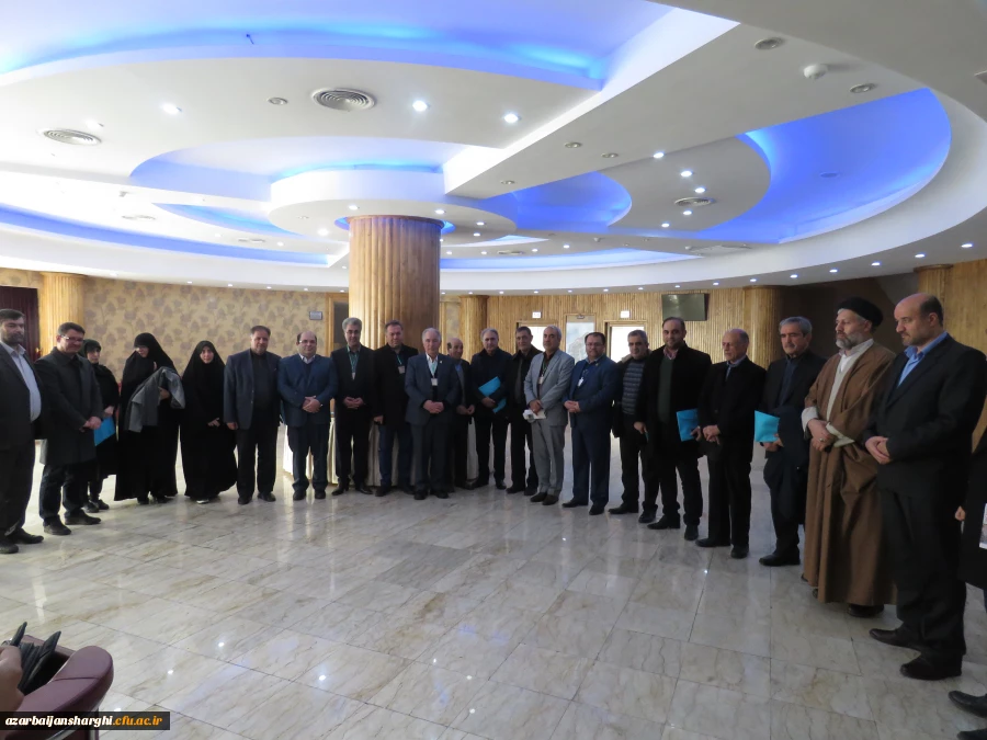 برگزاری انتخابات بنیاد خیرین حامی دانشگاه فرهنگیان استان آذربایجان شرقی با حضور رئیس هیئت مدیره و مدیر عامل بنیاد خیرین حامی دانشگاه فرهنگیان و جمعی از خیرین استان برگزار شد. 12