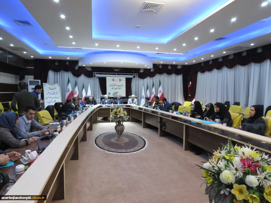 نشست خبری مسئولین بنیاد خیرین حامی دانشگاه فرهنگیان کشور و مدیریت امور پردیس های استان با حضور جمعی از خبرگزاری های کشوری و استانی 3