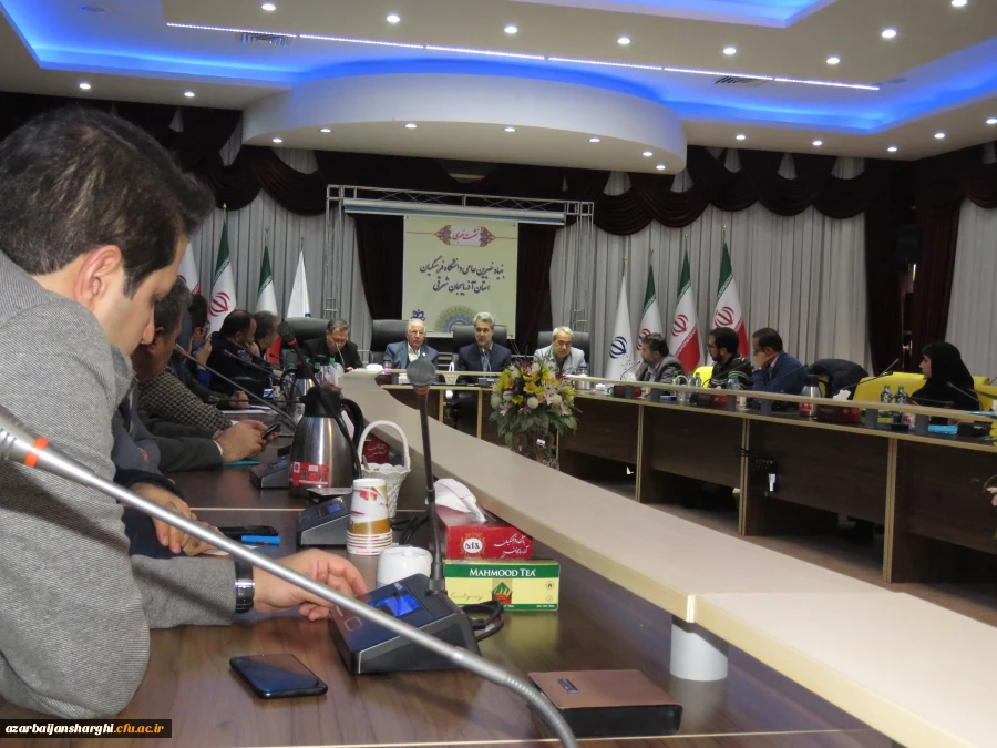 نشست خبری مسئولین بنیاد خیرین حامی دانشگاه فرهنگیان کشور و مدیریت امور پردیس های استان با حضور جمعی از خبرگزاری های کشوری و استانی 5