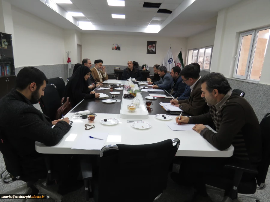 برگزاری جلسه ستاد فرهنگی به مناسبت شهادت سردار اسلام حاج قاسم سلیمانی در محل مدیریت امور پردیس های استان 2