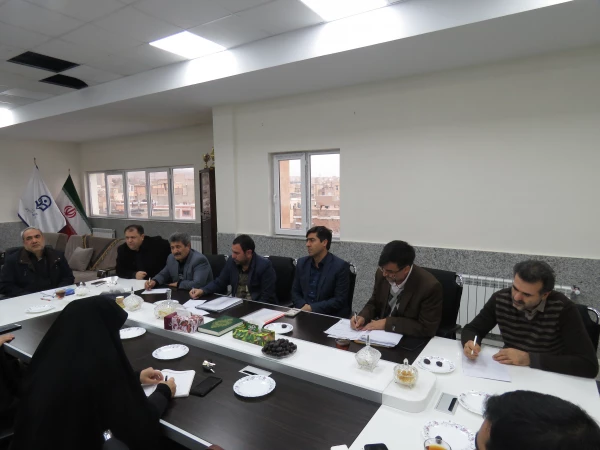 برگزاری جلسه ستاد فرهنگی به مناسبت شهادت سردار اسلام حاج قاسم سلیمانی در محل مدیریت امور پردیس های استان 3