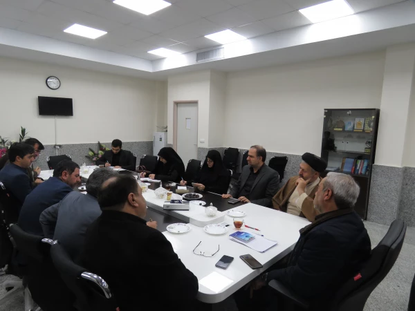 برگزاری جلسه ستاد فرهنگی به مناسبت شهادت سردار اسلام حاج قاسم سلیمانی در محل مدیریت امور پردیس های استان 5