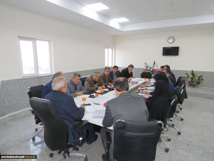 امانت داری، اخلاق مداری و آخرت گرایی را سر لوحه کار خود قرار دهیم 5