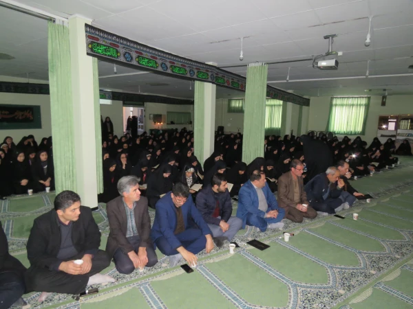 ر کارهای جهادی و اخلاص می توانیم سردار شهید سلیمانی را به عنوان الگو انتخاب کنیم 2