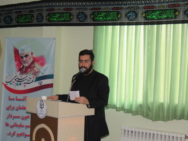 ر کارهای جهادی و اخلاص می توانیم سردار شهید سلیمانی را به عنوان الگو انتخاب کنیم 3