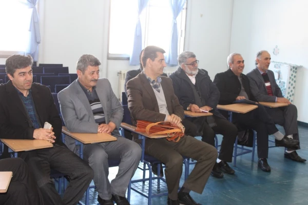 بازدید دکتر احمدی مسئول نظارت و ارزیابی سازمان مرکزی و دکتر عسگری مشاور عالی دکتر خنیفر در امور ایثارگران از فرایند مصاحبه ماده 28 6