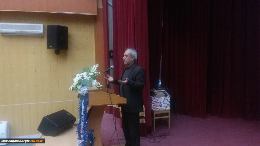 مراسم تقدیر از دانش آموزان رتبه برتر شهرستان مراغه با حضور مدیر دانشگاه فرهنگیان استان 3