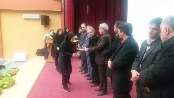 مراسم تقدیر از نخبگان دانشجویی شهرستان مراغه با حضور مدیر دانشگاه فرهنگیان استان 4
