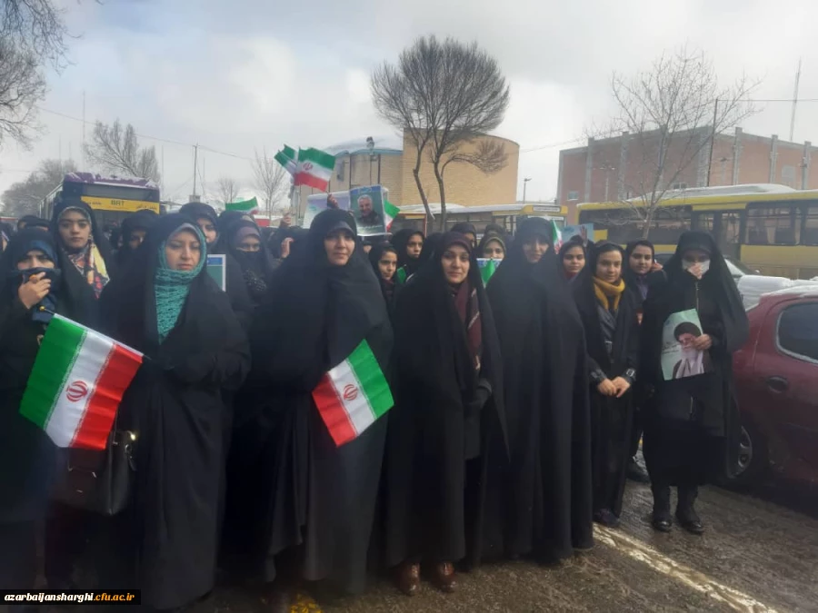 حضور اساتید, کارکنان و دانشجو معلمان دانشگاه فرهنگیان استان آذربایجان شرقی در راهپیمایی ۲۲ بهمن ماه 8