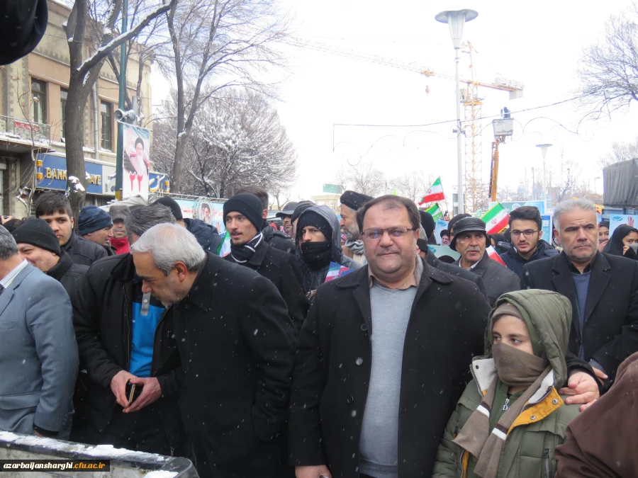 حضور اساتید, کارکنان و دانشجو معلمان دانشگاه فرهنگیان استان آذربایجان شرقی در راهپیمایی ۲۲ بهمن ماه 10