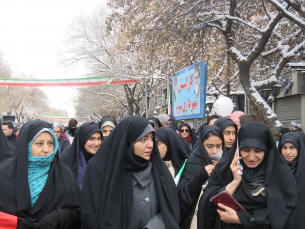 حضور اساتید, کارکنان و دانشجو معلمان دانشگاه فرهنگیان استان آذربایجان شرقی در راهپیمایی ۲۲ بهمن ماه 13