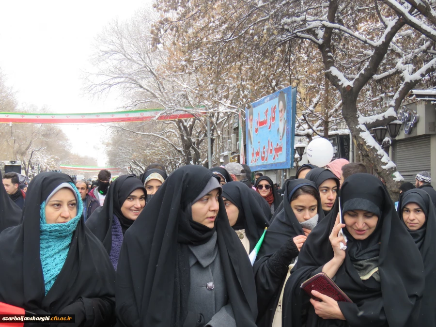 حضور اساتید, کارکنان و دانشجو معلمان دانشگاه فرهنگیان استان آذربایجان شرقی در راهپیمایی ۲۲ بهمن ماه 13