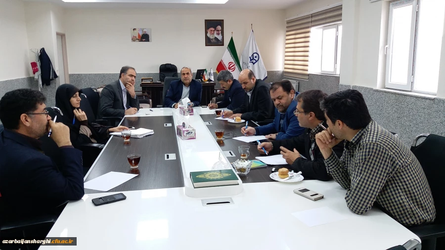 جلسه ساماندهی نیروی انسانی در محل مدیریت امور پردیس های استان برگزار شد 2