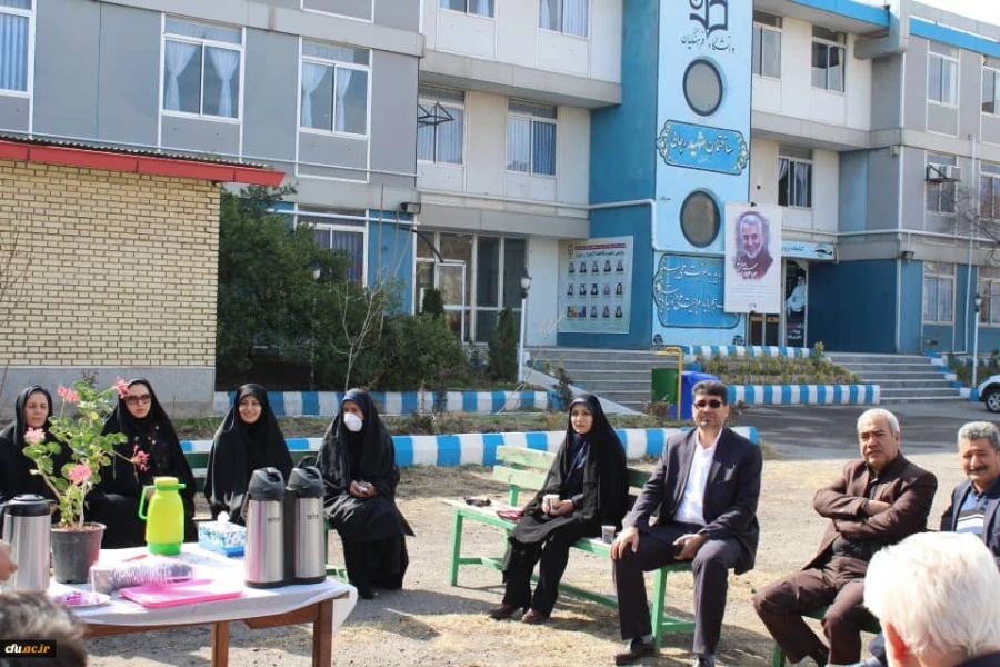 کاشت درخت در محوطه پردیس فاطمه الزهرا(س) تبریز 7