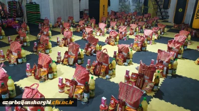 لبیک به درخواست  مقام معظم رهبری برای رزمایش کمک به نیازمندان

تهیه و توزیع بسته حمایتی از اقشار آسیب دیده و نیازمند به همت بسیج دانشجویی 