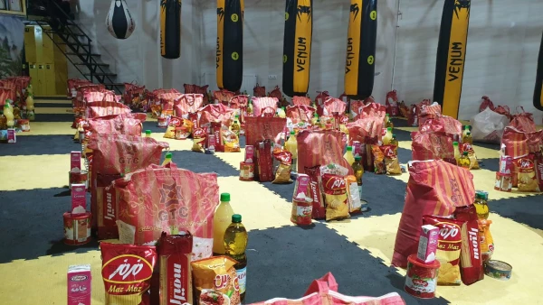 تهیه و توزیع بسته حمایتی از اقشار آسیب دیده و نیازمند به همت بسیج دانشجویی  3