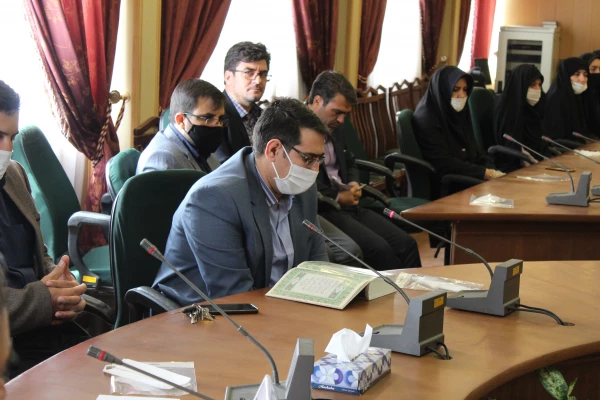 حراست چشم بینا و بصیر سازمان است. 2