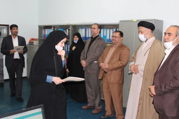 تجلیل از مسئولین پردیس ها و مسئولین حوزه آموزش دانشگاه فرهنگیان استان 9