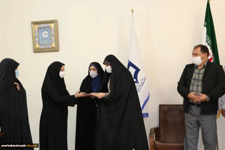 جلسه تکریم و معارفه معاون آموزشی، فرهنگی و پژوهشی پردیس فاطمه الزهرا(س) تبریز
 3