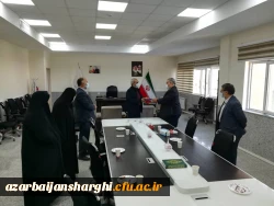 تقدیر از مدیر دانشگاه فرهنگیان استان به مناسبت همکاری در فرایند تولید ماسک و لباس های مخصوص دوران شیوع ویروس کرونا 5