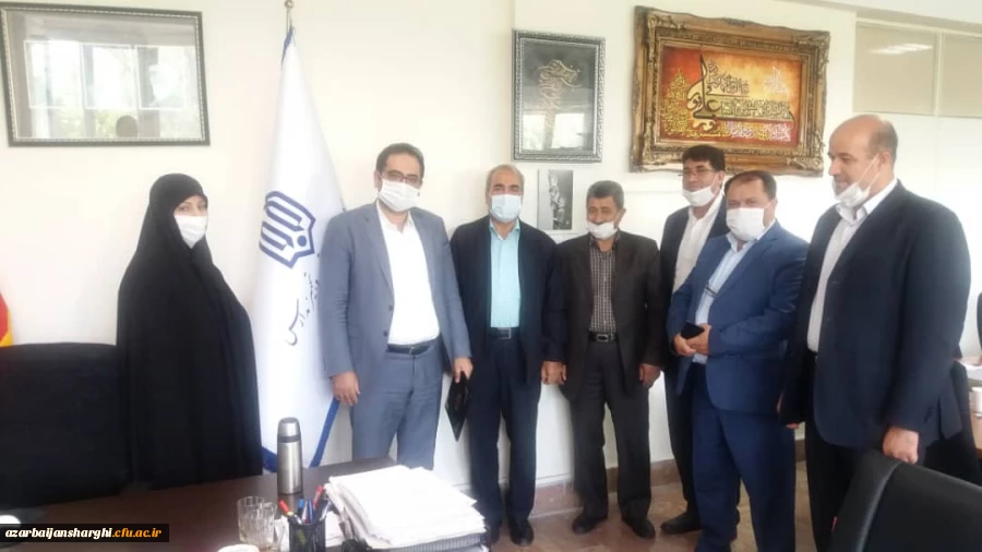 دیدار هیئت رئیسه دانشگاه فرهنگیان با رئیس سازمان نوسازی استان 10