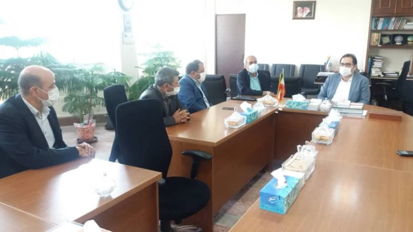 تقدیر ریاست دانشگاه فرهنگیان کشور از مدیر کل توسعه و تجهیز و نوسازی مدارس  استان 6