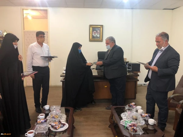 تقدیر از همکاران پردیس فاطمه الزهرا(س) به عنوان جهادگران میدان دفاع از سلامت 2