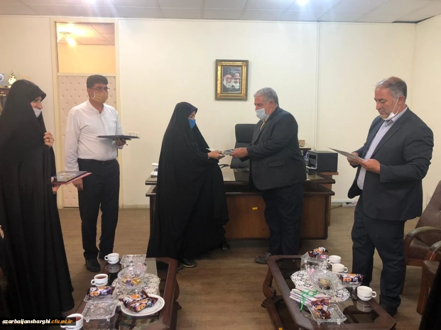 تقدیر از همکاران پردیس فاطمه الزهرا(س) به عنوان جهادگران میدان دفاع از سلامت 2