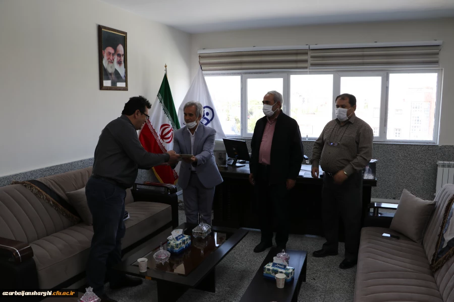 تجلیل از آزاده سرافراز دانشگاه فرهنگیان استان 2