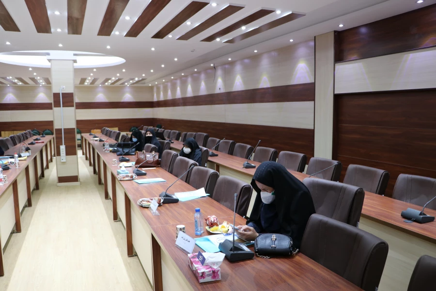 ارایه راهکارها و رویکردها به منظور حل معضلات و چالش های موجود در آموزش زیست شناسی  3