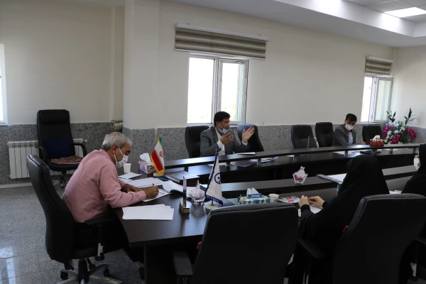 برگزاری دومین جلسه ساماندهی فضا، تجهیزات و امکانات پردیس ها 3