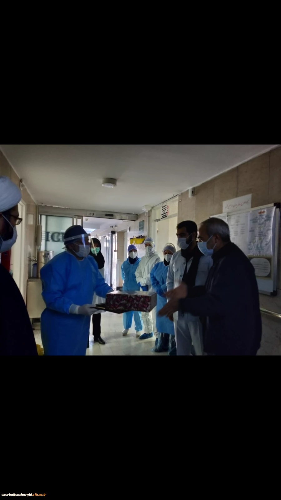 تقدیر از دکتر مقدس زاده و دکتر منجم ودکتر احدیان به نمایندگی از مدافعان سلامت   2