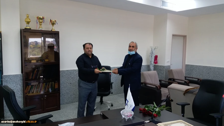 تجلیل از کارکنان مدیریت امور پردیس های دانشگاه فرهنگیان استان 2