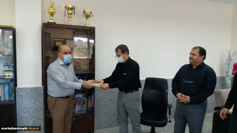 تجلیل از کارکنان مدیریت امور پردیس های دانشگاه فرهنگیان استان 8