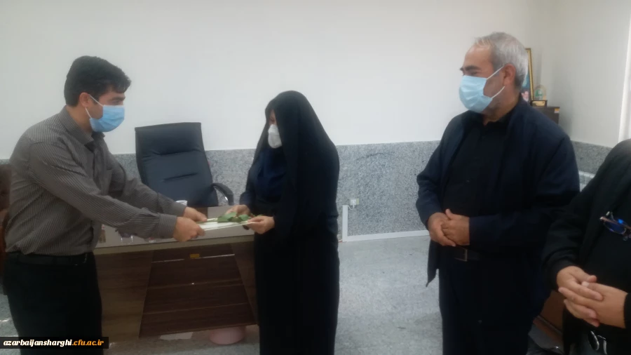 تجلیل از کارکنان مدیریت امور پردیس های دانشگاه فرهنگیان استان 12