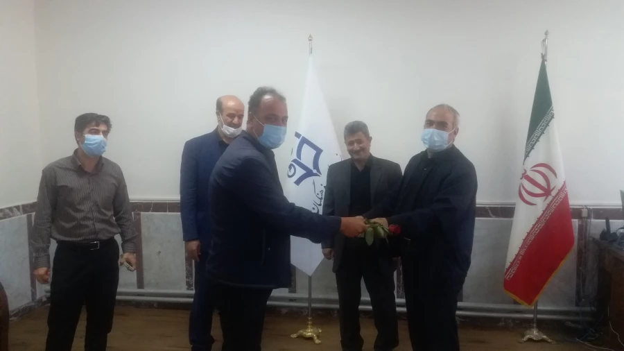 برگزاری جلسه شورای اداری پردیس علمه  امینی و تقدیر از کارکنان این پردیس 11